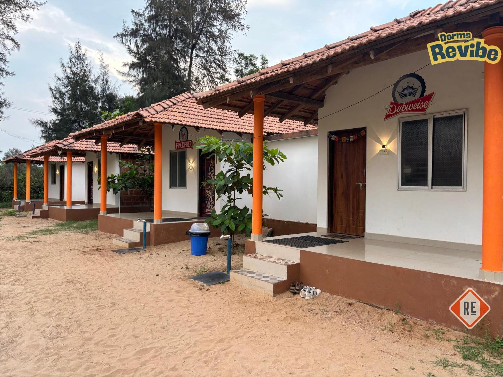 Revibe Beach Hostel Gokarna Gokarna  Extérieur photo